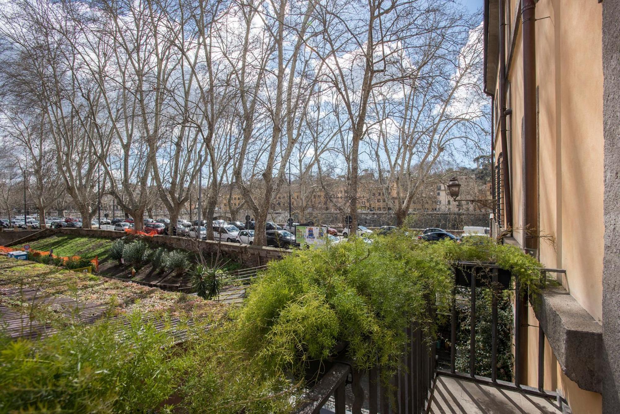 Gonfalone 6 Bed and breakfast 5*